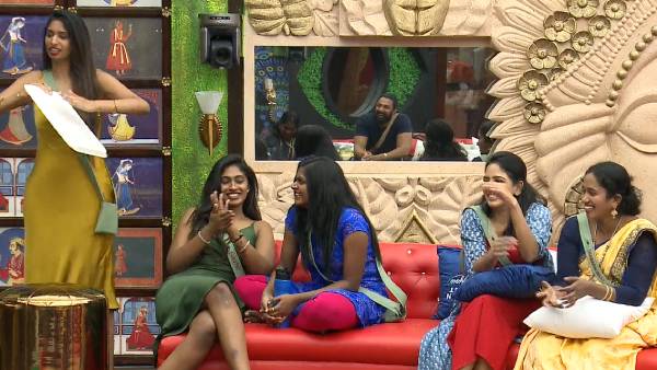 ரசிகர்கள் குழப்பம்