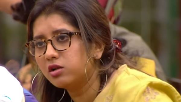 நேரடியாக சண்டை 