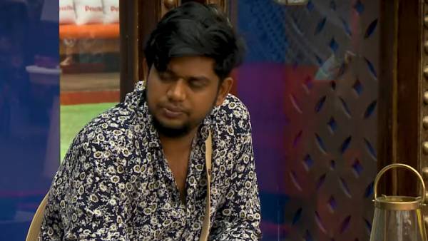 நாடியாவை வனிதாவுடன் ஒப்பிட்டு 