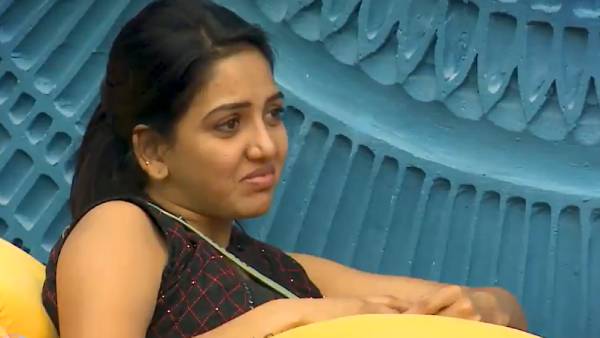 பாவனி ஏன் வரல