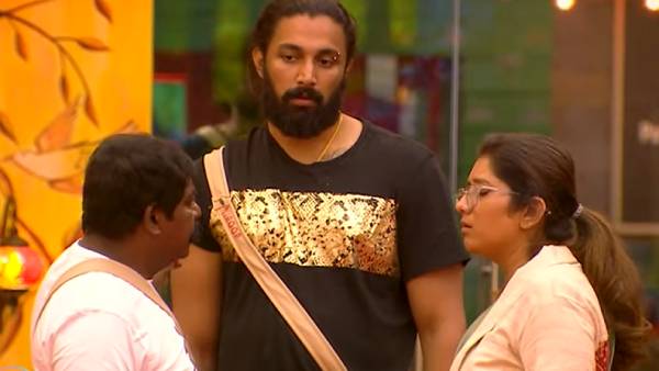 சின்னபொண்ண காப்பாத்தலாமே?