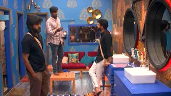 வருணை உசுப்பேற்றும் அபிஷேக் வருணை உசுப்பேற்றும் அபிஷேக்