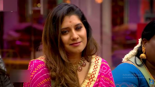 மன்னிப்பு கேட்ட பிரியங்கா