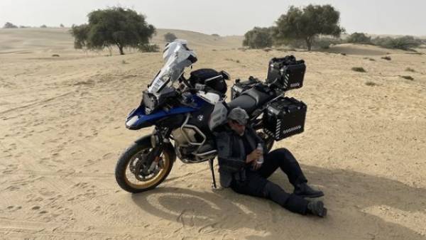 தார் பாலை வனத்தில்