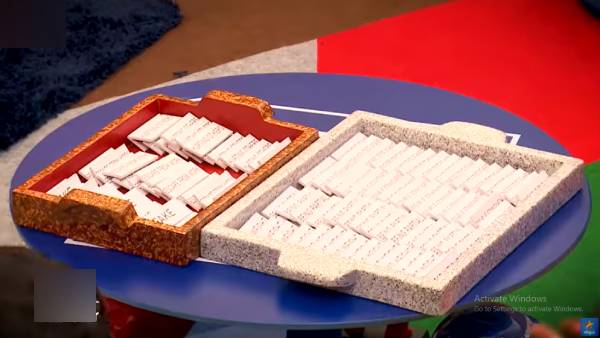 நேற்று மாஸ்க், இன்று பேட்ஜ்