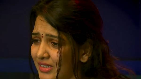 இப்படி நடுவுல விட்டுட்டு போயிட்டாரு.. இப்படி நடுவுல விட்டுட்டு போயிட்டாரு..