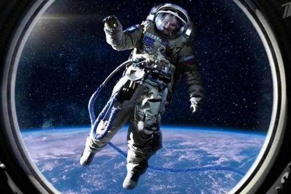 சர்வதேச விண்வெளி நிலையத்தில் படப்பிடிப்பு