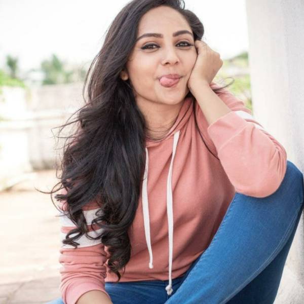 முதல்முறையாக இரட்டை வேடத்தில்