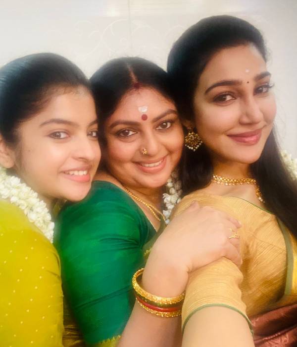  எம்எல்ஏ வீட்டுக்குள்ள ஷூட்டிங்