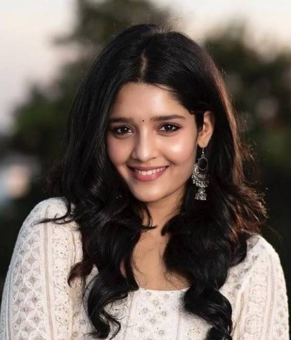 தமிழ் ரசிகர்களின் ஃபேவரைட் நடிகையாக