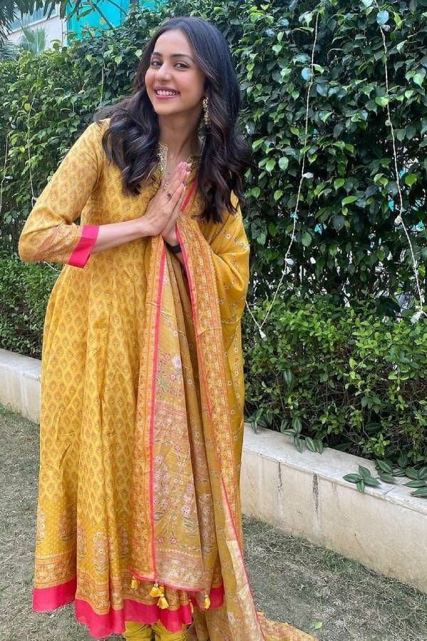 நீண்ட இடைவேளைக்கு பிறகு நீண்ட இடைவேளைக்கு பிறகு