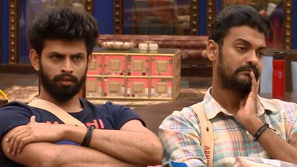 அடிமைகள் இருக்காங்க