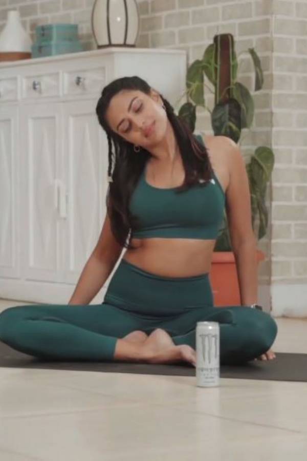 இன்ஸ்டாவில் கவர்ச்சி