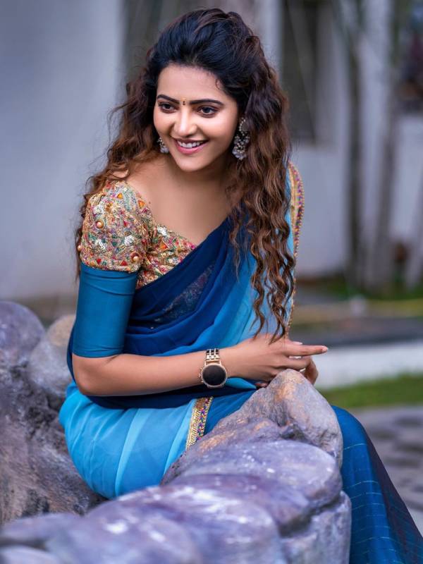 திரில்லர் கதையில்