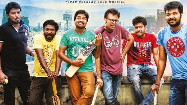 இயக்குனராக அறிமுகமானார்