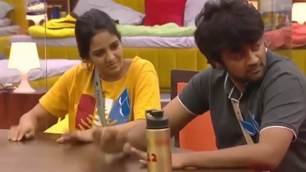 இன்ஃபுலியன்ஸ் பண்றீங்க 