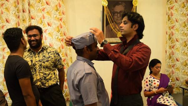 முதல் படம் முதல் படம்