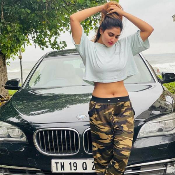 இன்ஸ்டா பேபி