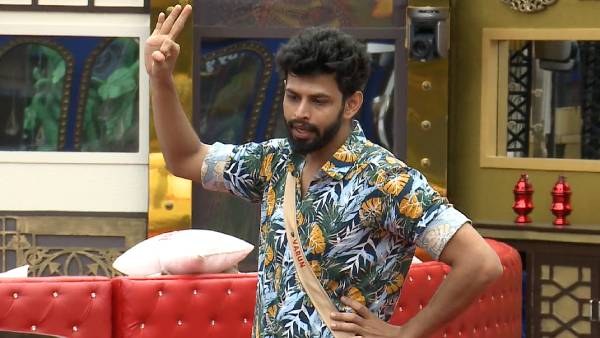 வருண் கேப்டன் வருண் கேப்டன்