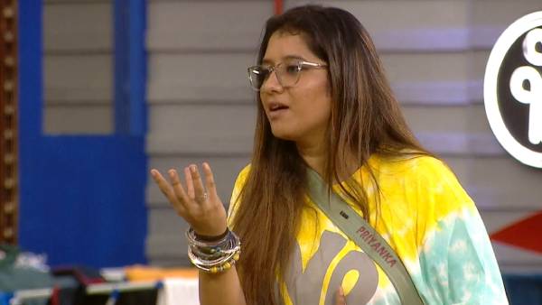 பிரியங்கா கேப்டன்