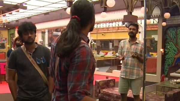 வெடித்தது சண்டை