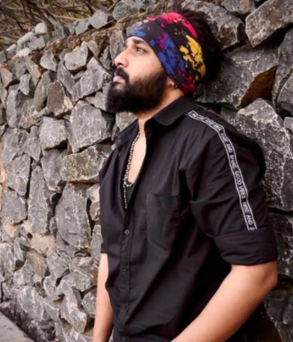 ரசிகர்கள் உதவி ரசிகர்கள் உதவி