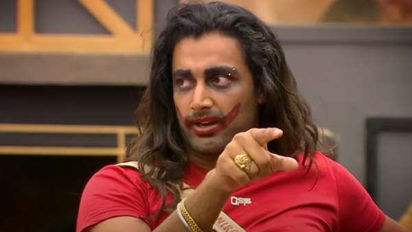 அக்ஷராவை தடுத்த நிரூப்