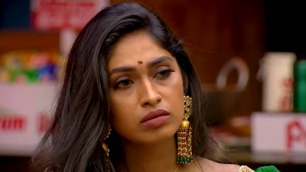 சுருதியை வெளியேற்ற எதிர்ப்பு