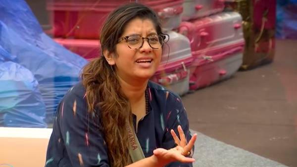  பிரச்சனையை கிளப்புறியா 