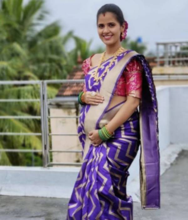 கர்ப்பத்தை அறிவித்த ஜெனிஃபர்