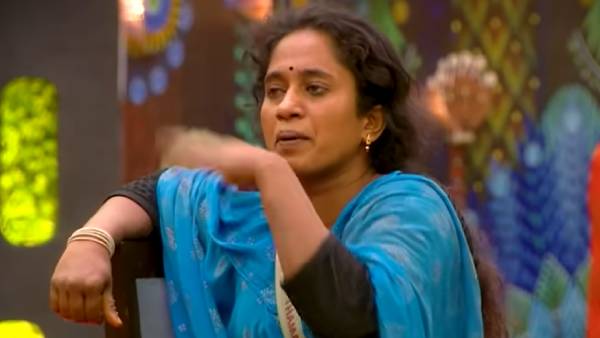 சமாதானப்படுத்தினார்