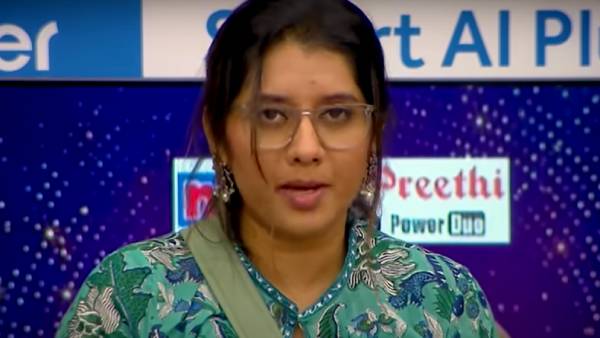 பின்னாடி இன்னொன்னு பேசுறாங்க