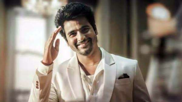  100 கோடியை கடந்து