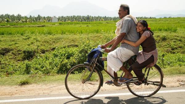 அப்பாவுக்கும் மகளுக்குமான