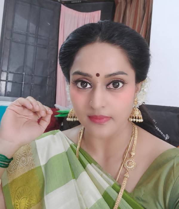 வெப் சீரிஸில் நடிக்க ஆசை