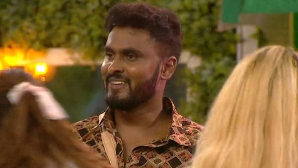 டான்ஸ் கற்று தரும் மாஸ்டர்