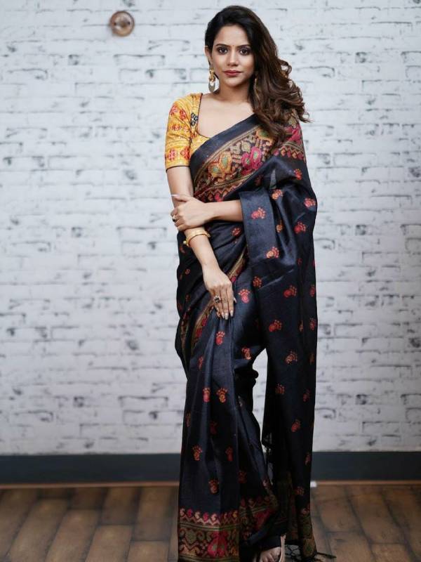 ஆரியுடன் ஜோடி