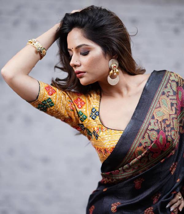 லீட் ரோலில்