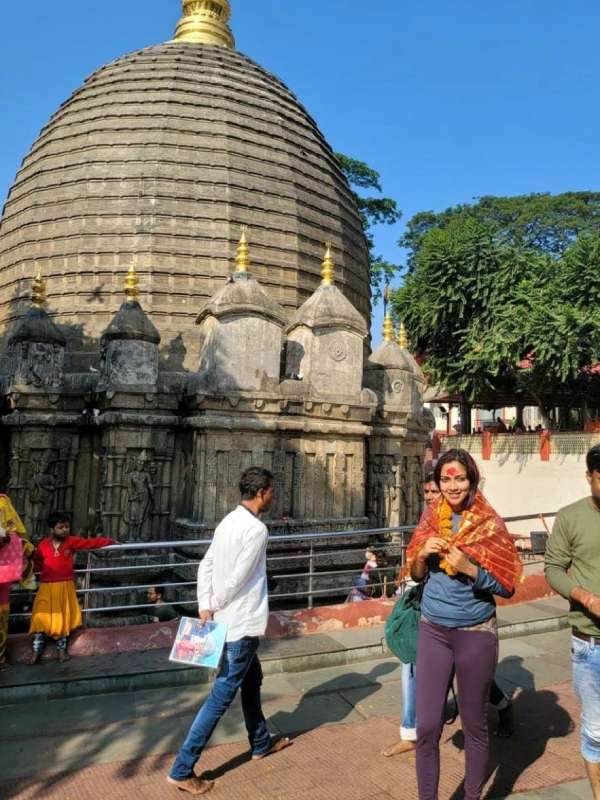  ஆடை இல்லாமல் நடித்து