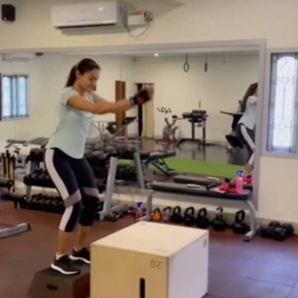  ஜிம்மில் ஒர்க்கவுட்