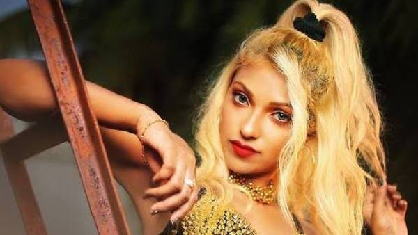 பிஸியான ஐக்கி