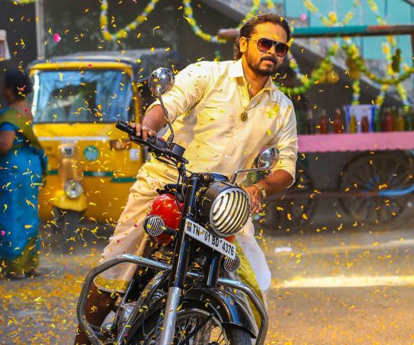 திரைப்படவிழாவில் திரைப்படவிழாவில்