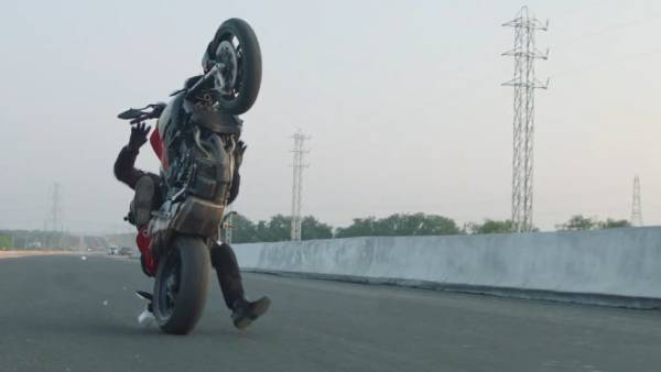 ஐ லவ் யூ தல 