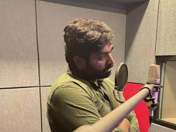 விஜய் சேதுபதி டப்பிங் பணிகளை