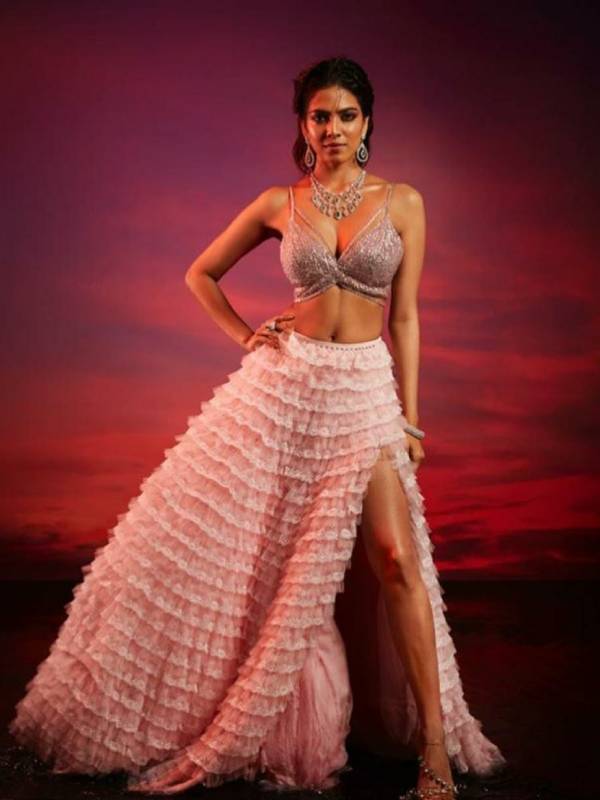 பெயரையும் புகழையும் பெற்றுத் தந்தது