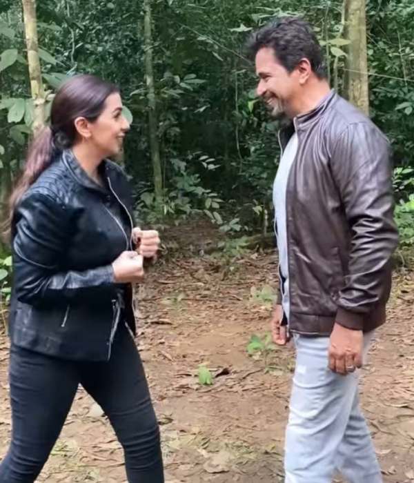  இருவரும் காதலிப்பதாக கிசுகிசுக்கப்படுகிறது