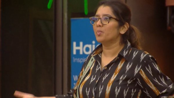 போலியான விளையாட்டு போலியான விளையாட்டு