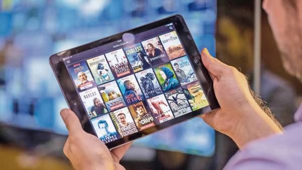 பிரம்மாண்ட படங்கள் பிரம்மாண்ட படங்கள்