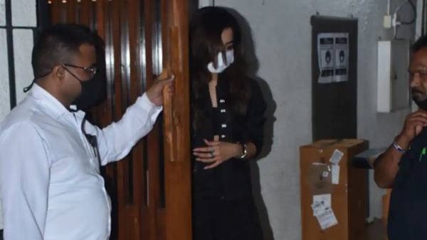 ஹோட்டலில் டின்னர் டேட்டிங்