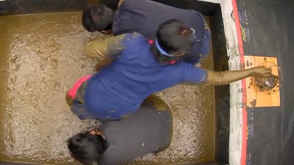 சாணி தொட்டி டாஸ்க் 